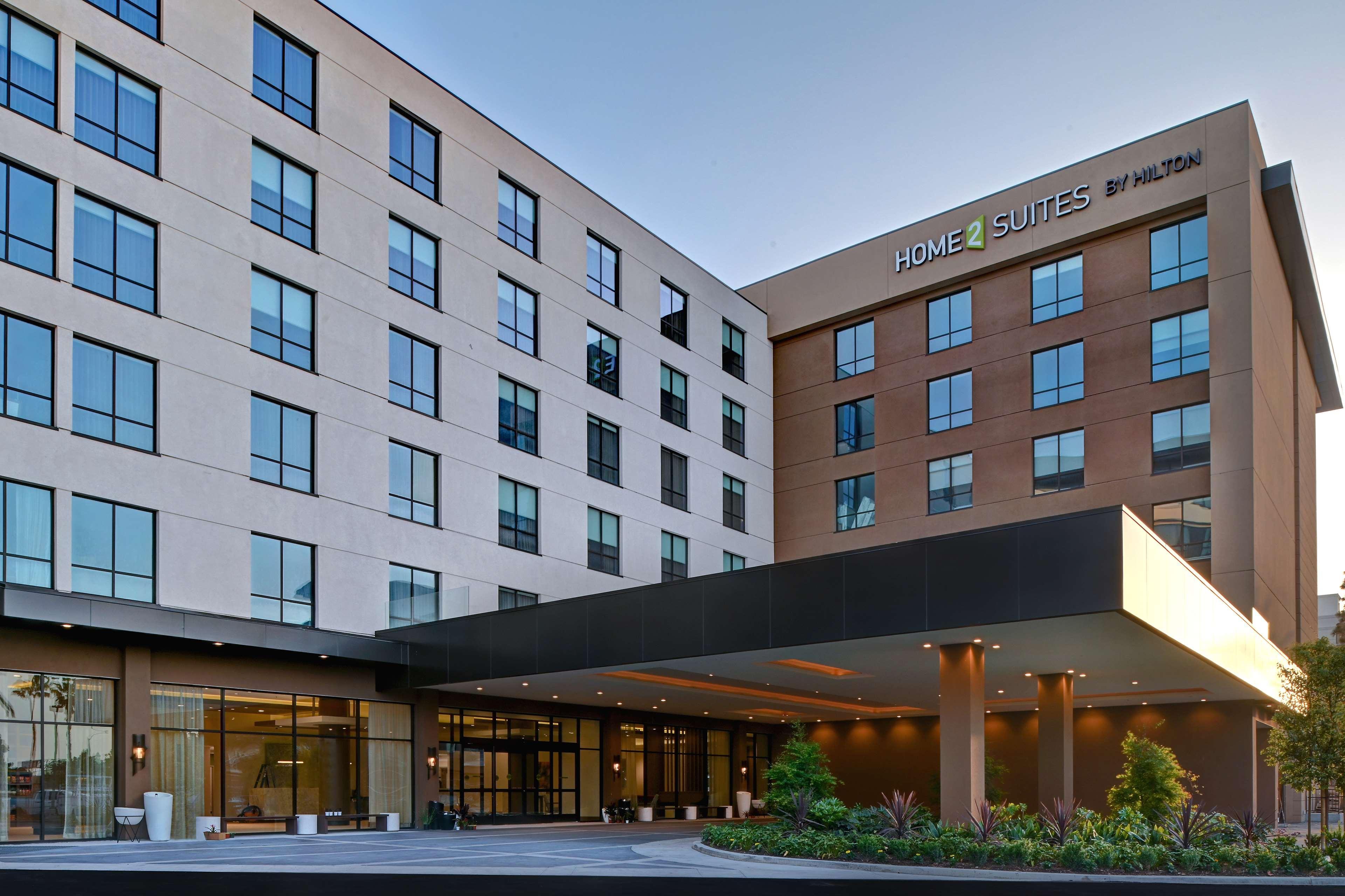 Home2 Suites By Hilton Anaheim Resort Exterior photo